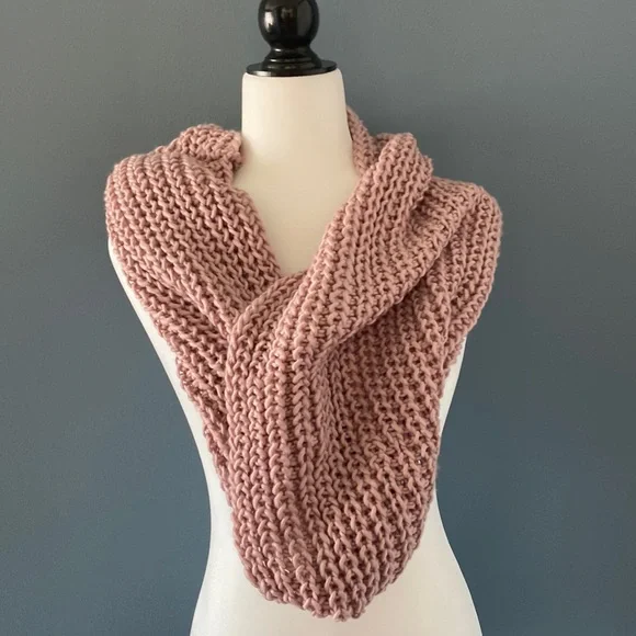 NWT Infinity Scarf - Picture 4 of 8